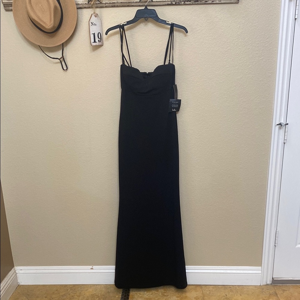 Lulu's Black Maxi Dress with Sweetheart Neckline NWT